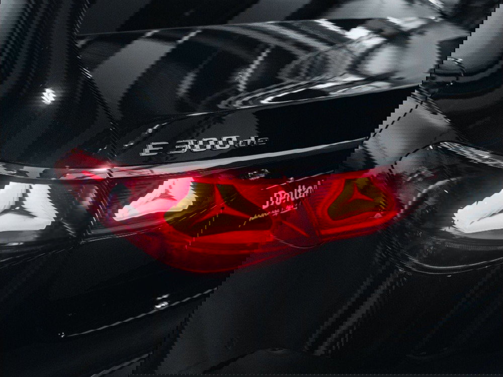 Mercedes-Benz Classe E nuova a Ancona (9)