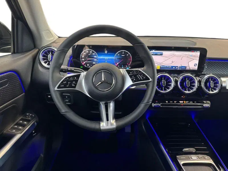 Mercedes-Benz GLB nuova a Rimini (11)