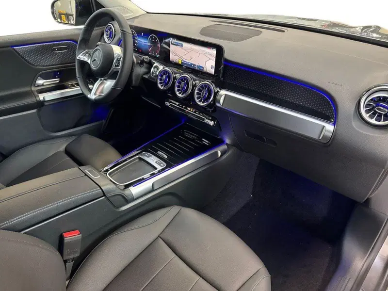 Mercedes-Benz GLB nuova a Rimini (12)
