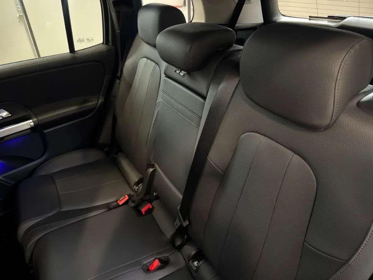 Mercedes-Benz GLB nuova a Rimini (13)