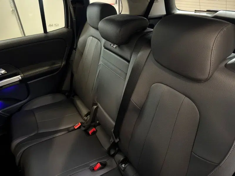Mercedes-Benz GLB nuova a Rimini (13)