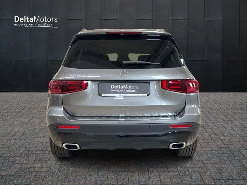 Mercedes-Benz GLB nuova a Rimini (4)