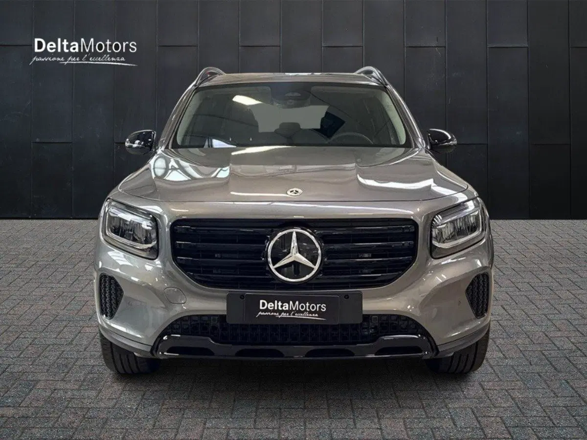 Mercedes-Benz GLB nuova a Rimini (6)