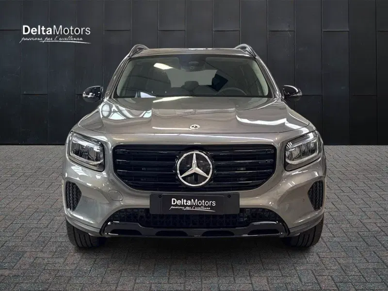 Mercedes-Benz GLB nuova a Rimini (6)