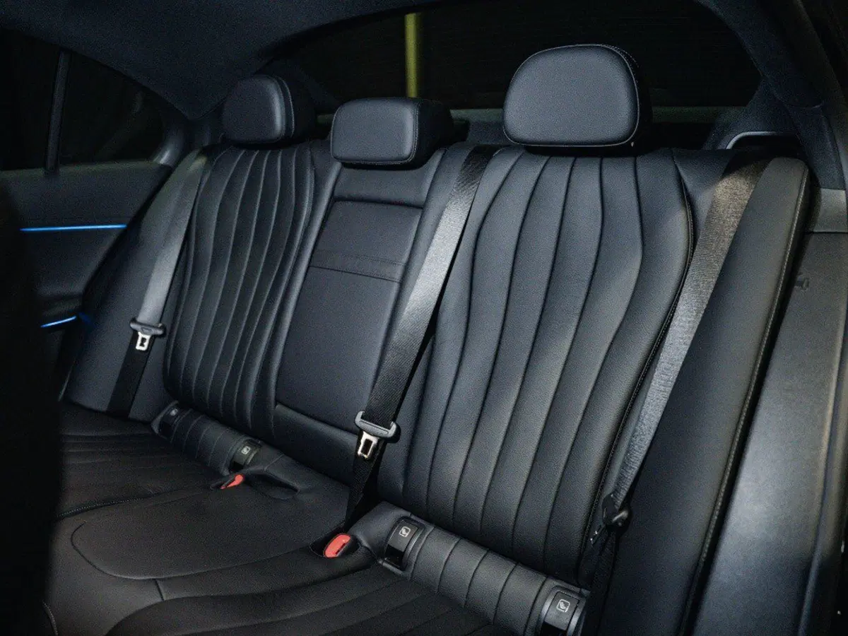 Mercedes-Benz Classe E nuova a Ancona (15)