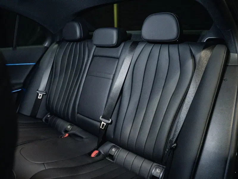 Mercedes-Benz Classe E nuova a Ancona (15)