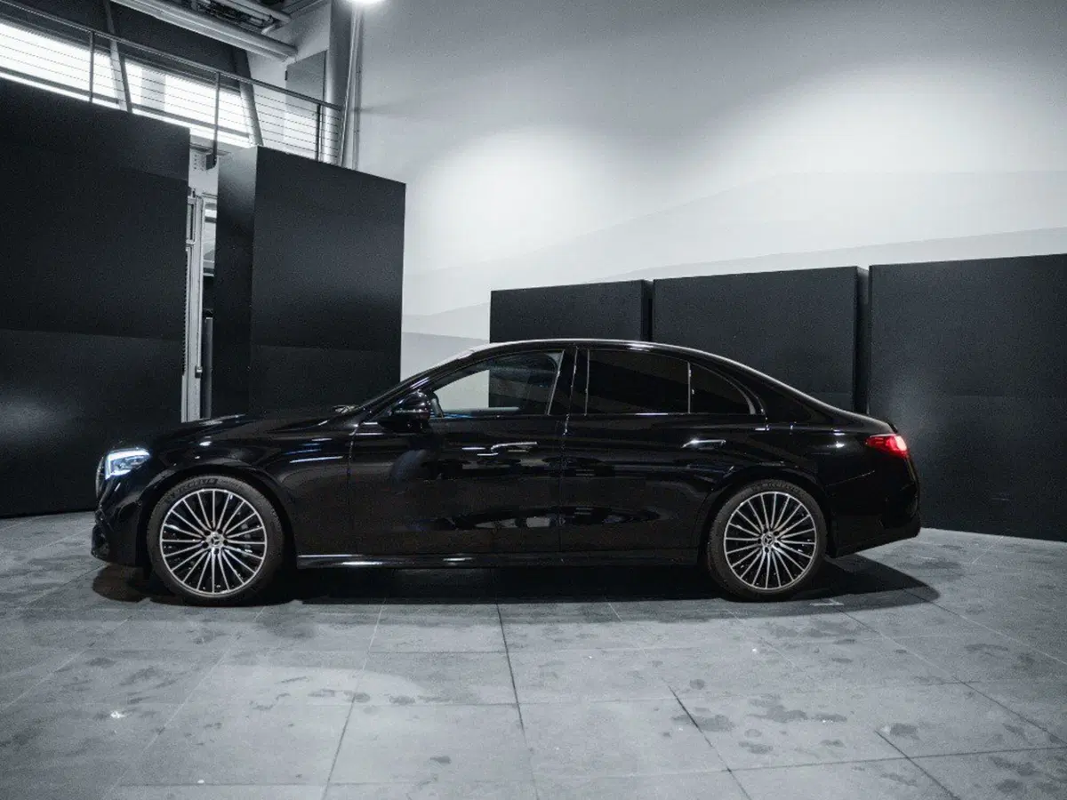 Mercedes-Benz Classe E nuova a Ancona (2)