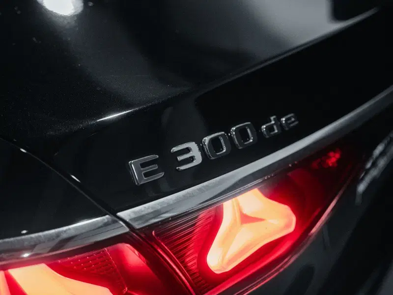 Mercedes-Benz Classe E nuova a Ancona (9)