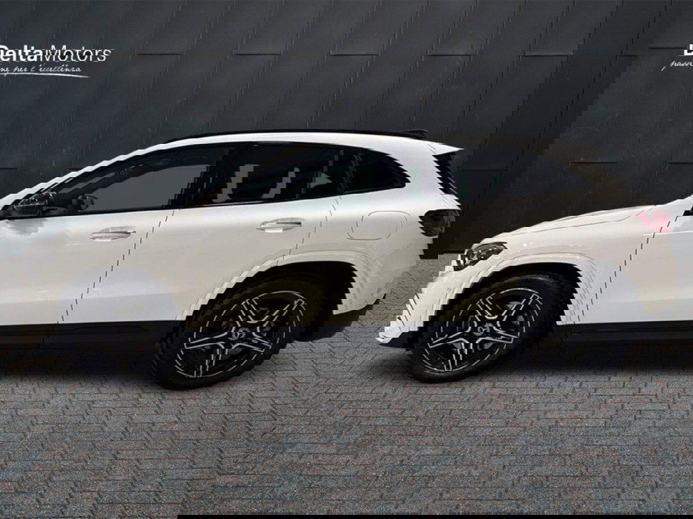 Mercedes-Benz GLA SUV nuova a Rimini (2)