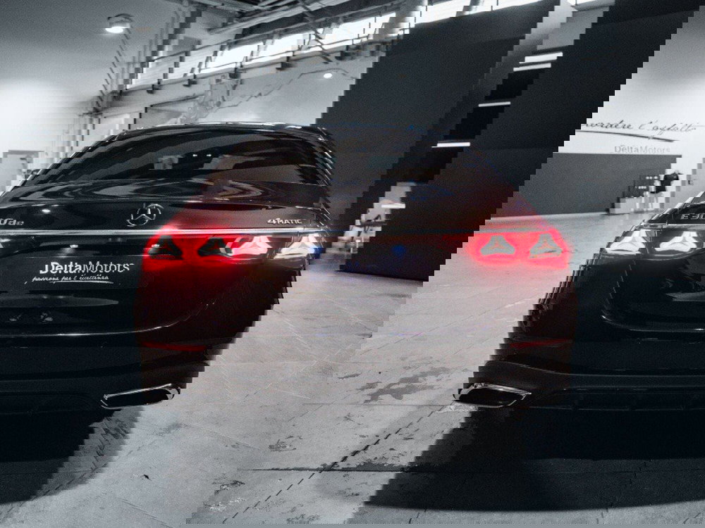 Mercedes-Benz Classe E nuova a Ancona (3)