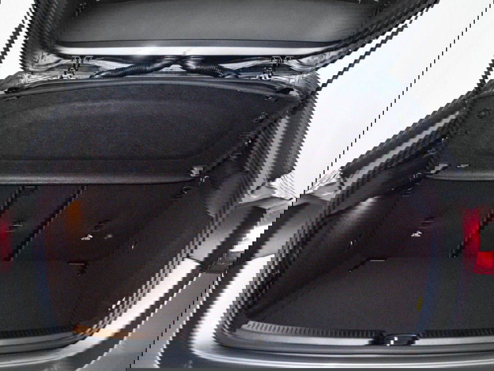 Mercedes-Benz Classe A Sedan nuova a Macerata (10)