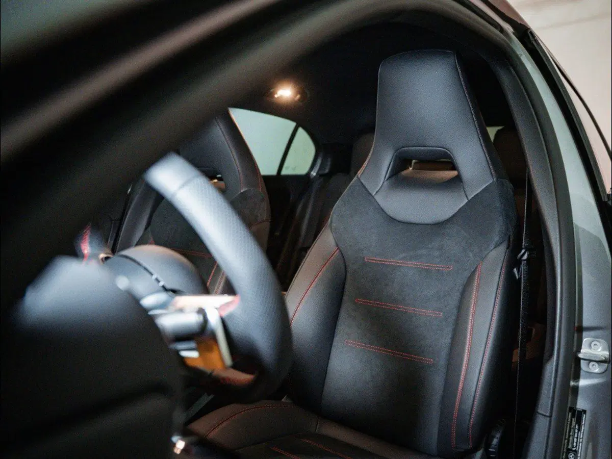 Mercedes-Benz Classe A Sedan nuova a Macerata (11)