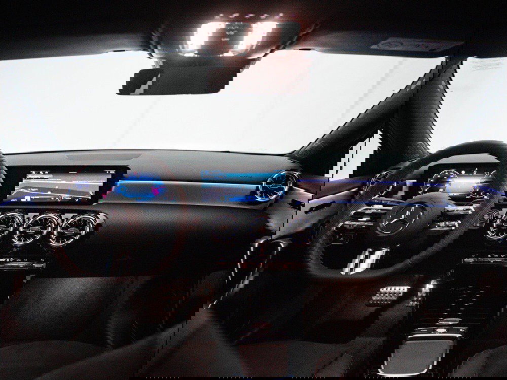 Mercedes-Benz Classe A Sedan nuova a Macerata (18)