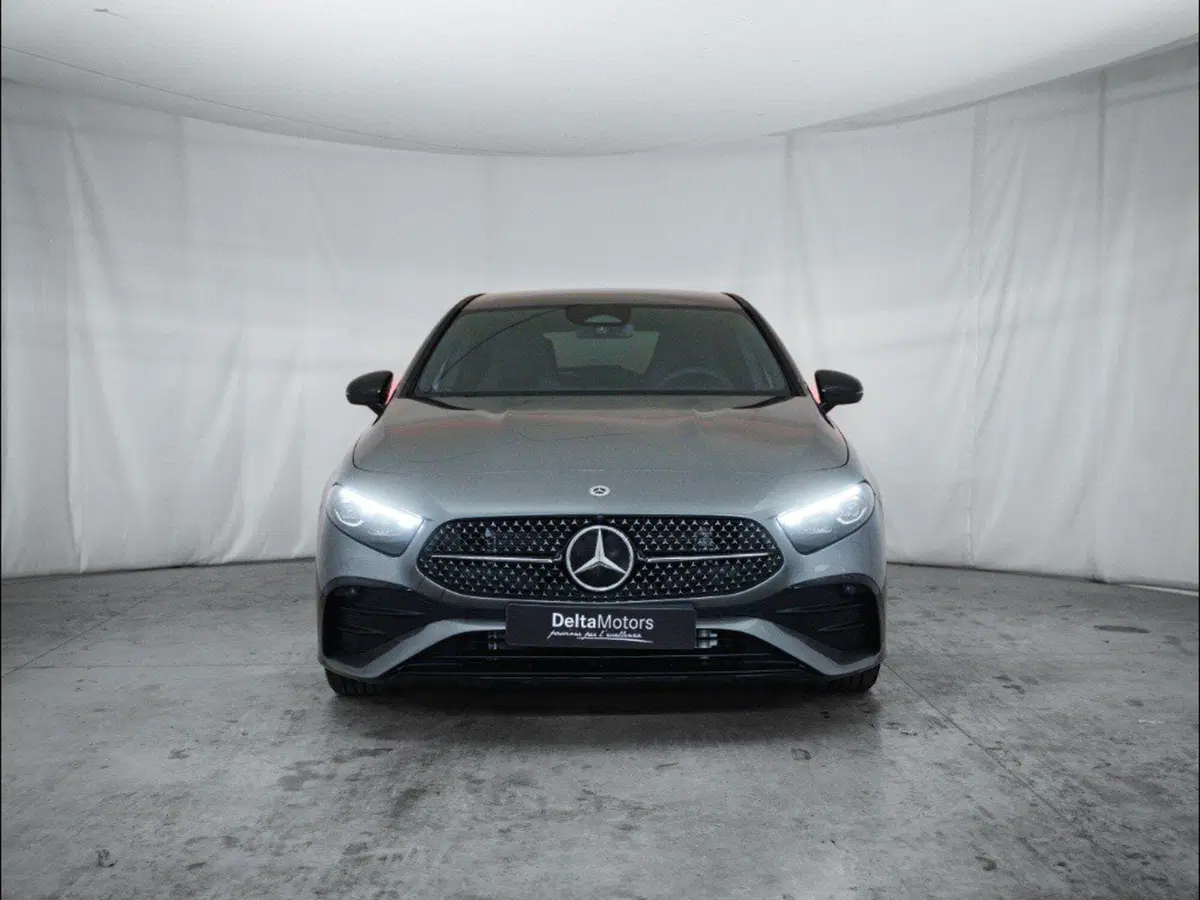 Mercedes-Benz Classe A Sedan nuova a Macerata (5)