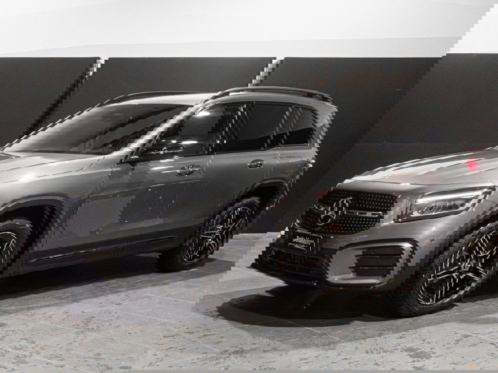 Mercedes-Benz GLB nuova a Ancona