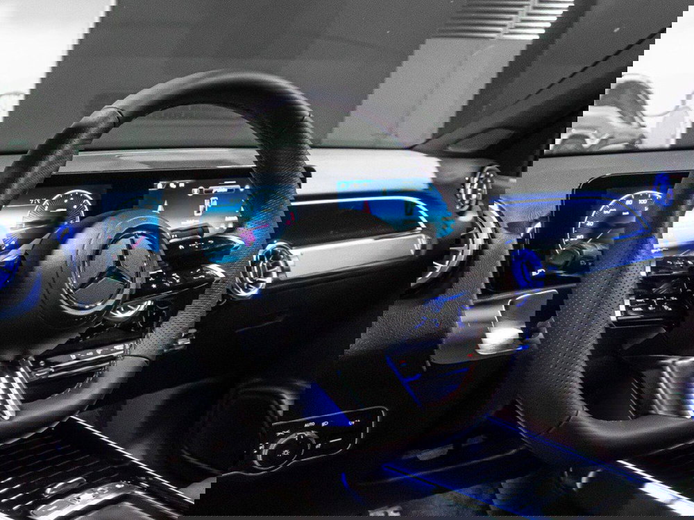 Mercedes-Benz GLB nuova a Ancona (13)