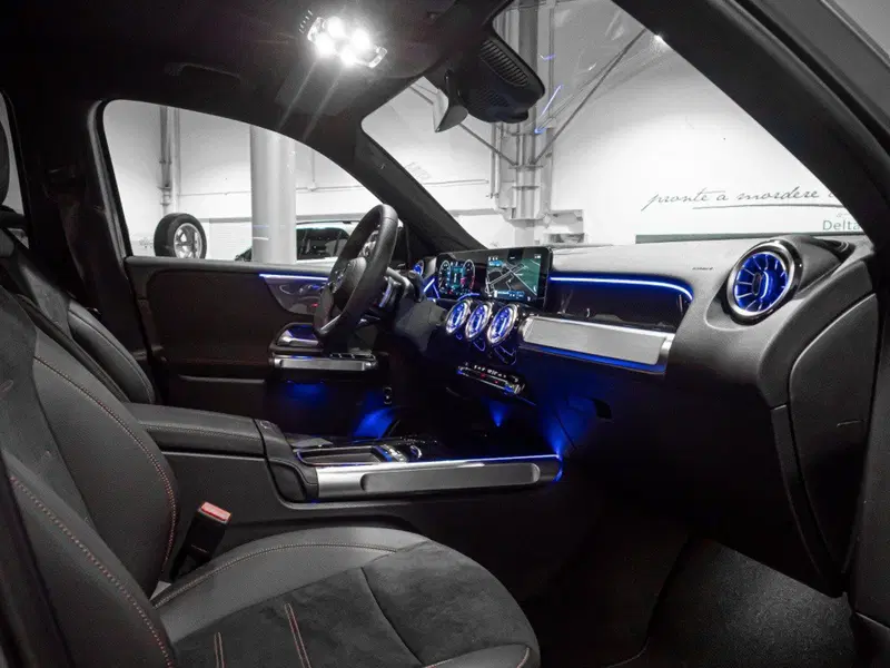 Mercedes-Benz GLB nuova a Ancona (19)