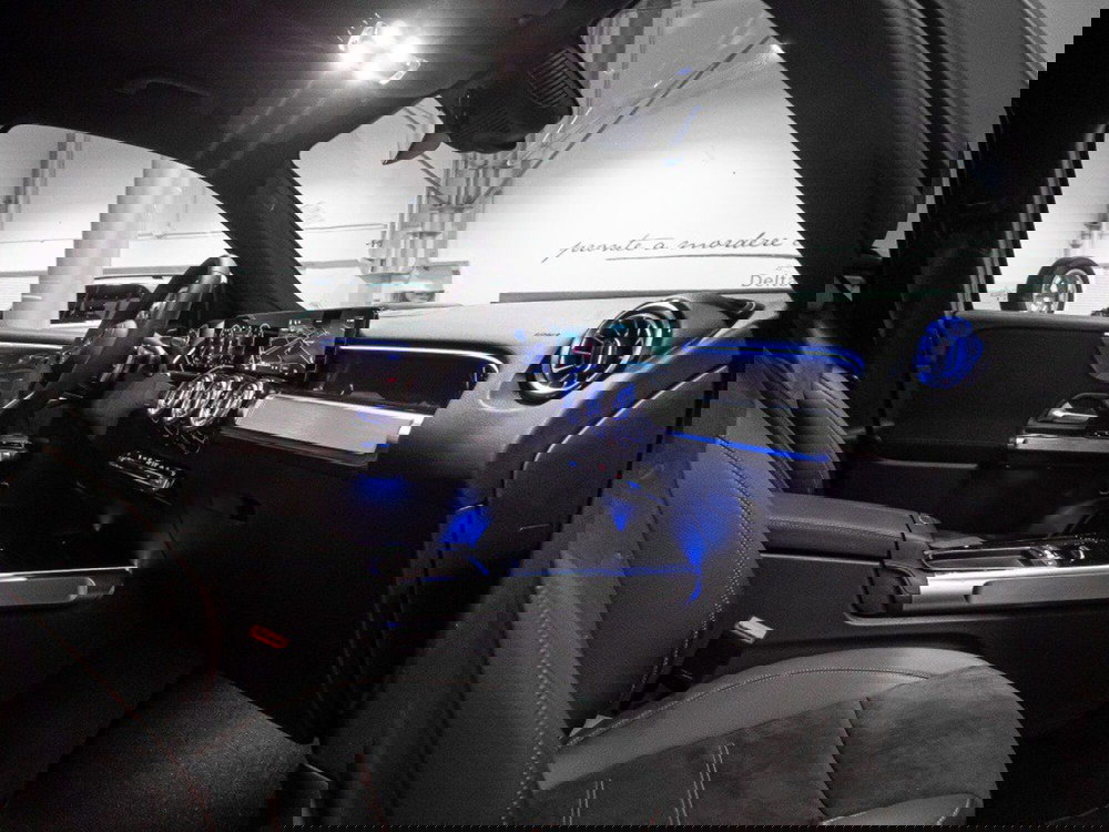 Mercedes-Benz GLB nuova a Ancona (19)