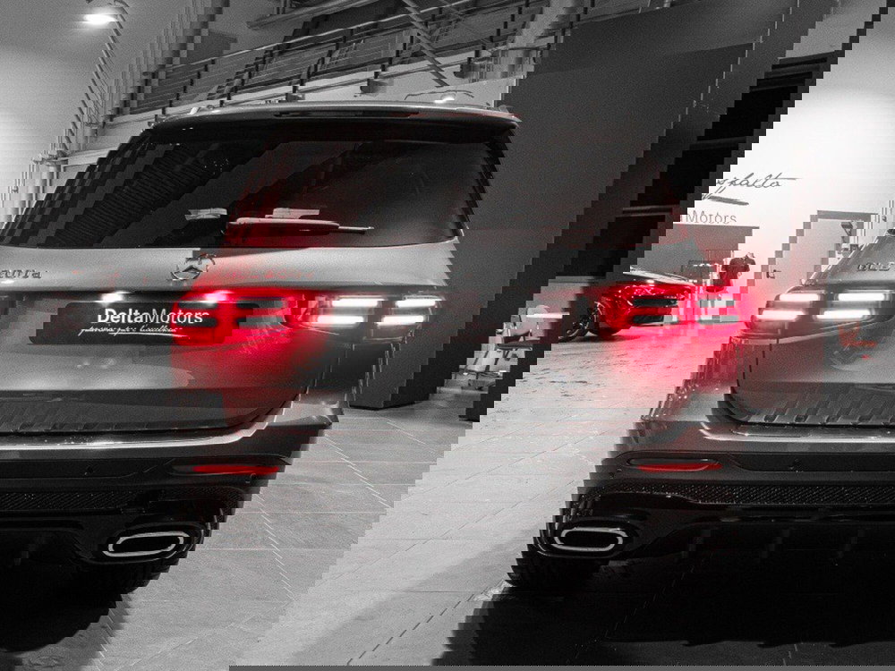 Mercedes-Benz GLB nuova a Ancona (3)