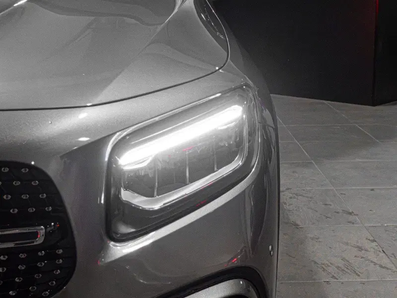 Mercedes-Benz GLB nuova a Ancona (6)