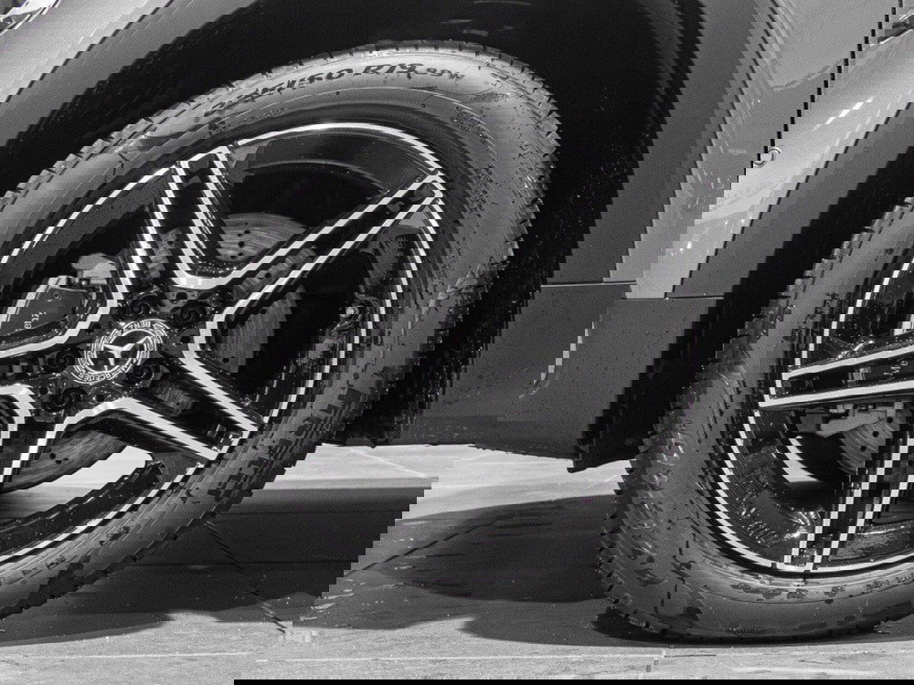 Mercedes-Benz GLB nuova a Ancona (7)