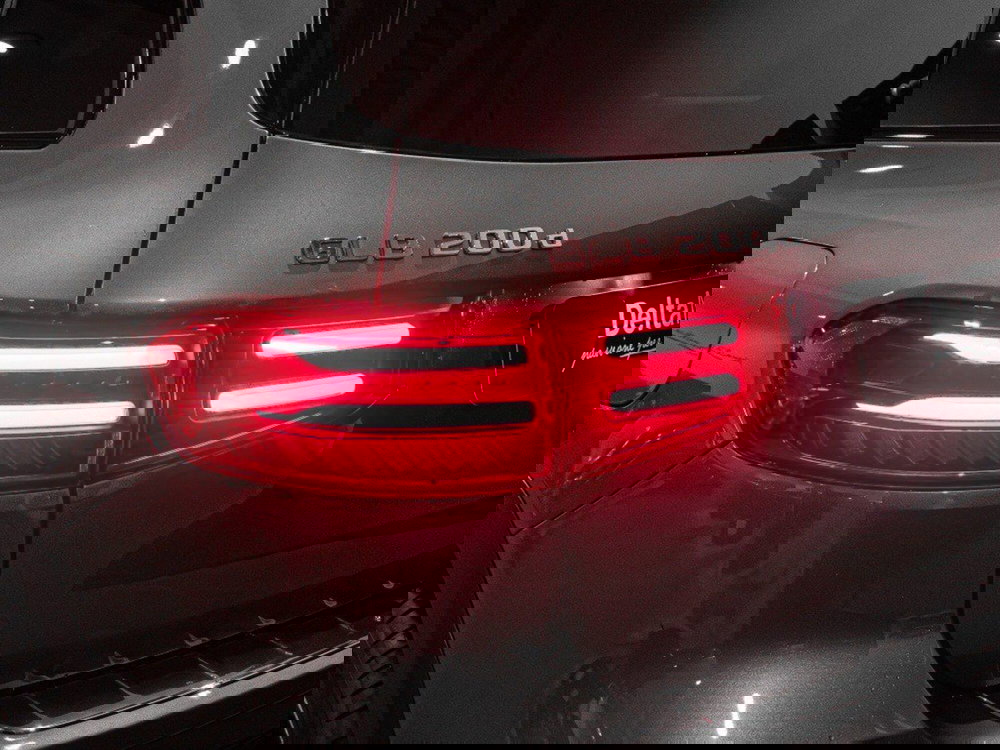 Mercedes-Benz GLB nuova a Ancona (8)