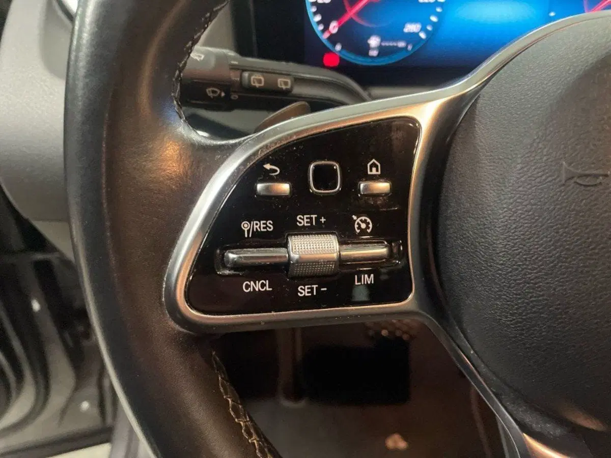 Mercedes-Benz GLA SUV usata a Rimini (20)