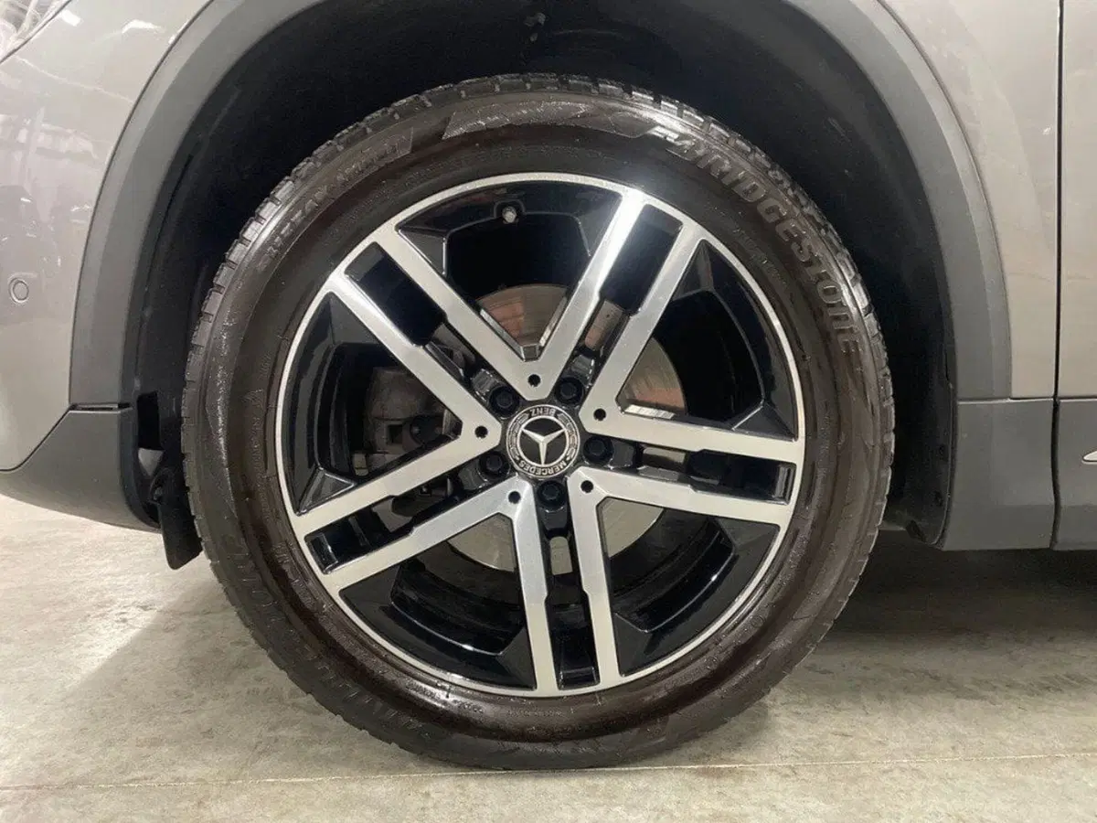 Mercedes-Benz GLA SUV usata a Rimini (8)