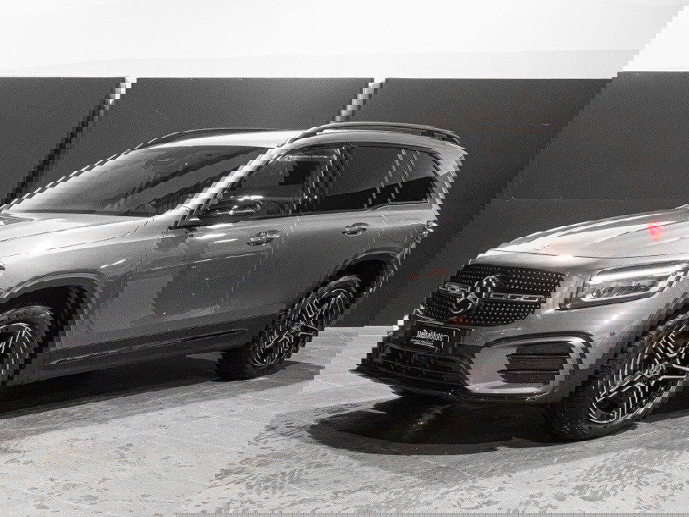 Mercedes-Benz GLB nuova a Ancona
