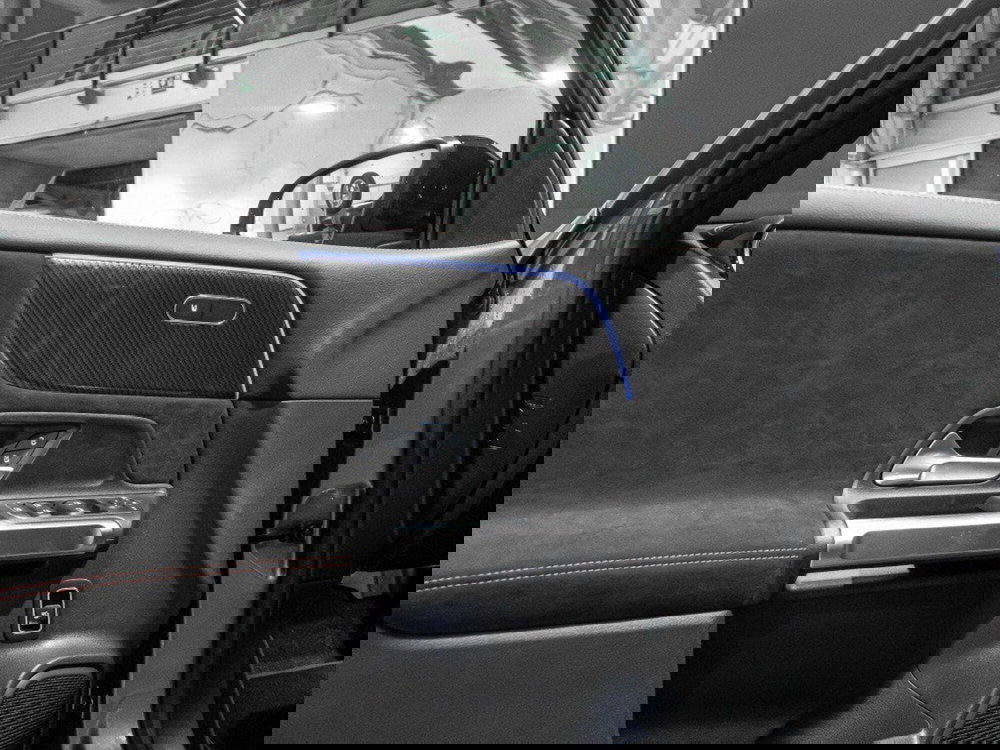 Mercedes-Benz GLB nuova a Ancona (11)