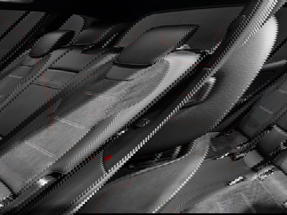 Mercedes-Benz GLB nuova a Ancona (14)