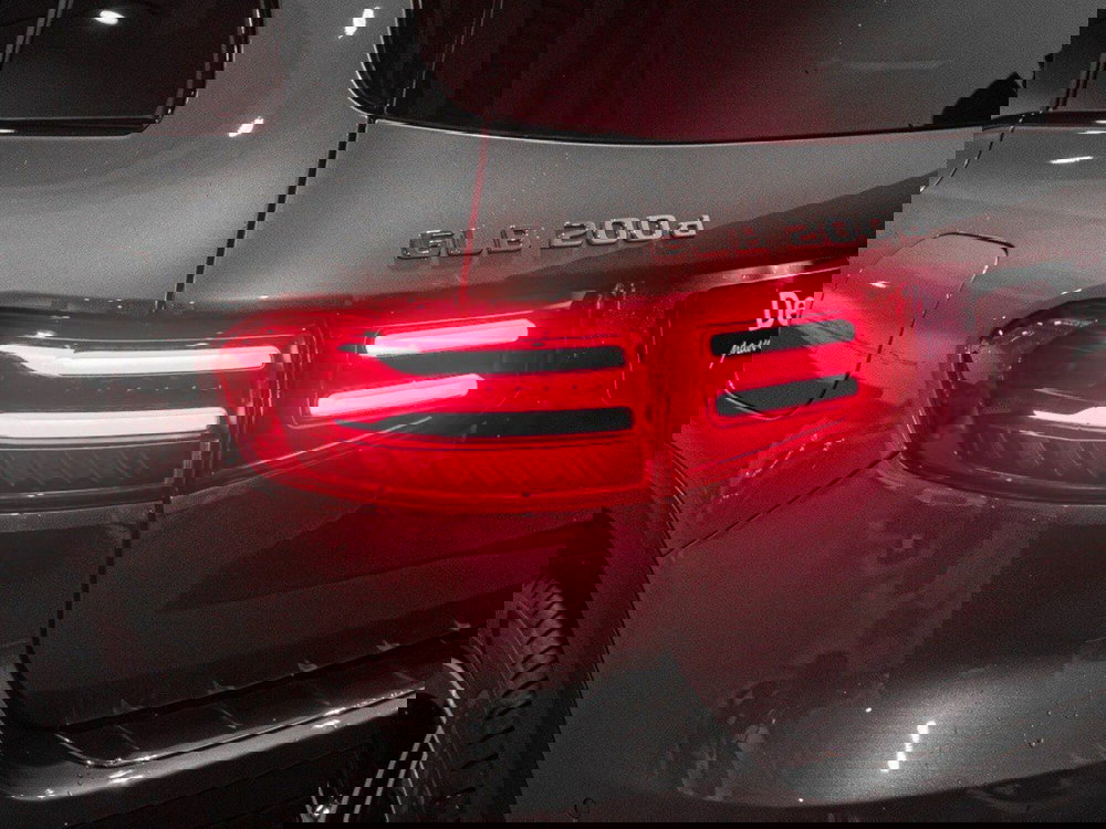 Mercedes-Benz GLB nuova a Ancona (8)