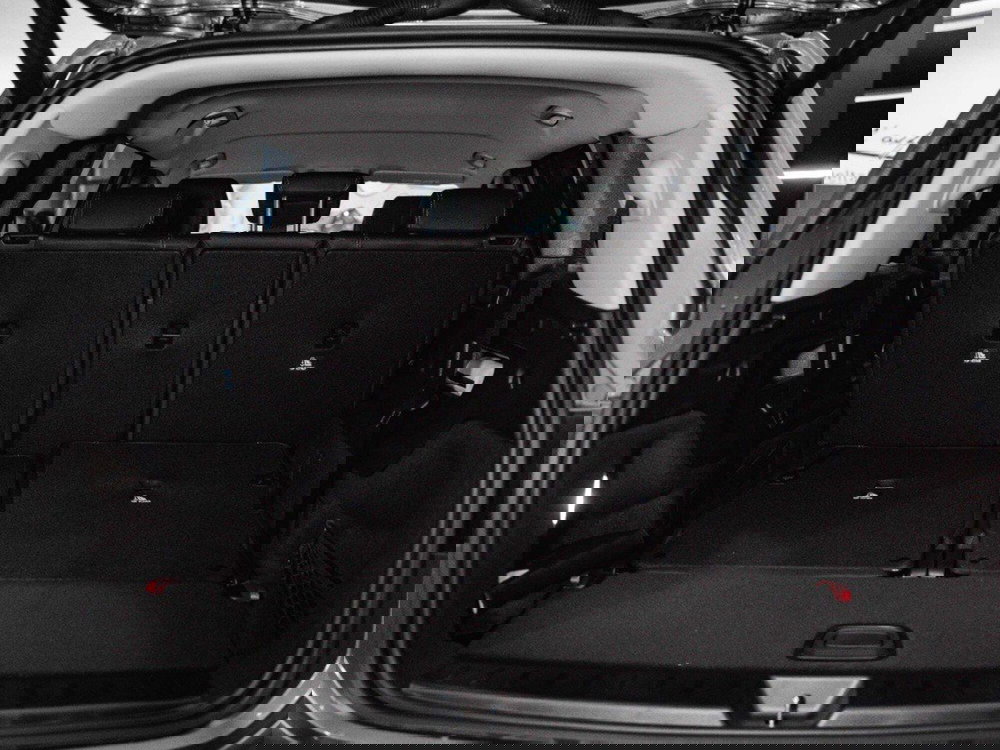 Mercedes-Benz GLB nuova a Ancona (10)