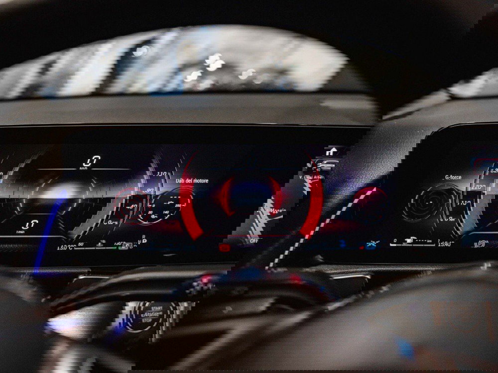 Mercedes-Benz GLB nuova a Ancona (18)