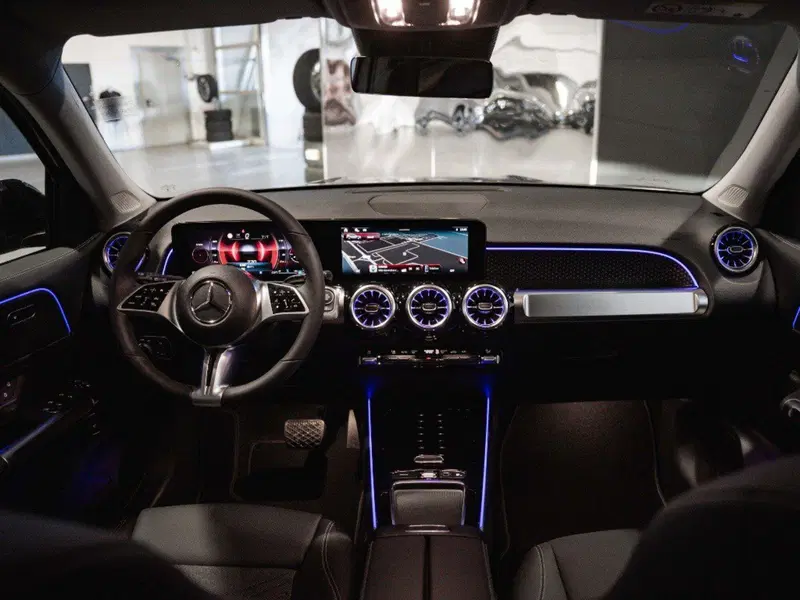 Mercedes-Benz GLB nuova a Ancona (20)