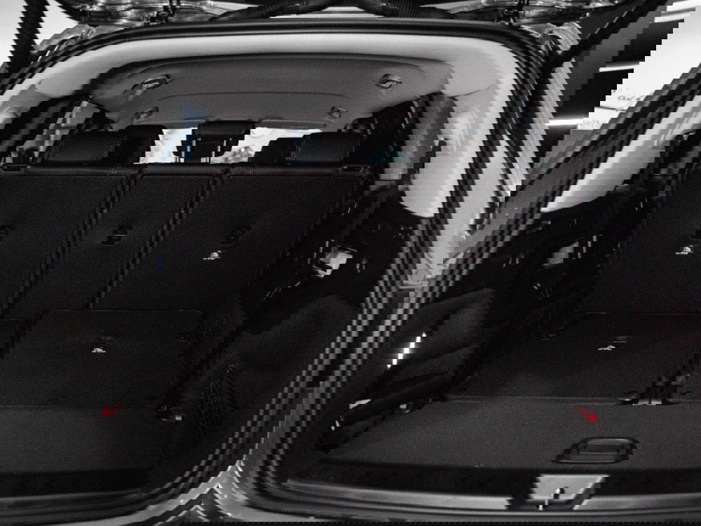 Mercedes-Benz GLB nuova a Macerata (8)