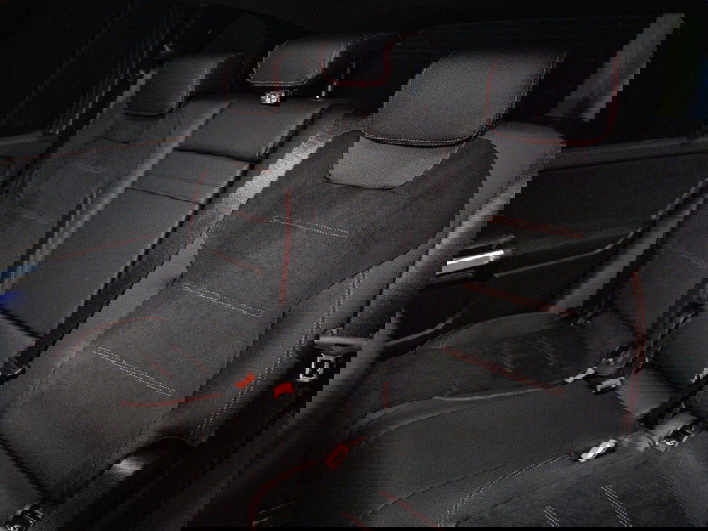 Mercedes-Benz GLB nuova a Ancona (15)