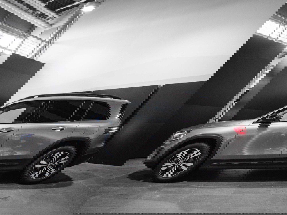 Mercedes-Benz GLB nuova a Ancona (2)