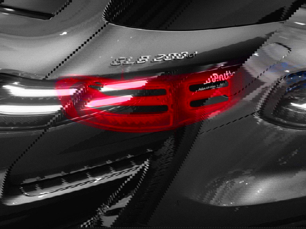 Mercedes-Benz GLB nuova a Ancona (8)