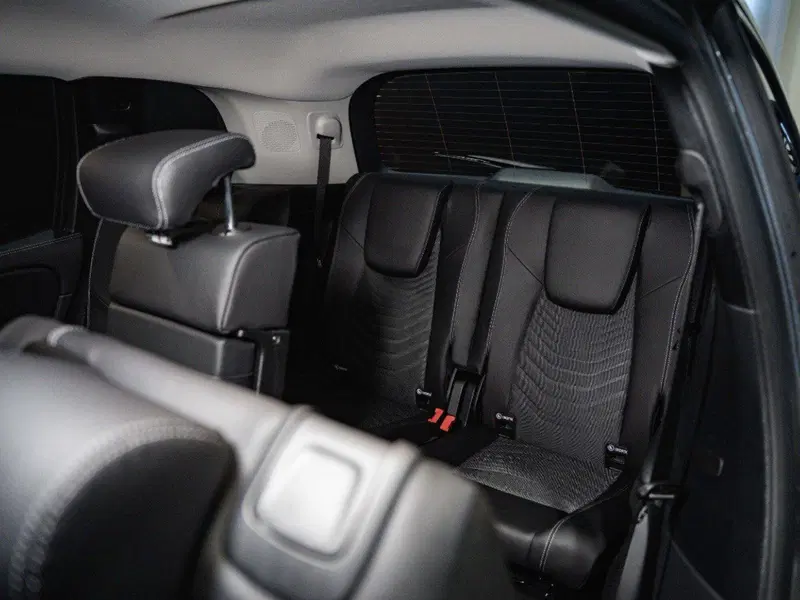 Mercedes-Benz GLB nuova a Ancona (12)