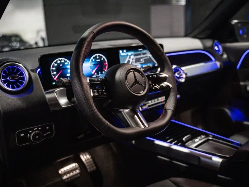 Mercedes-Benz GLB nuova a Ancona (13)