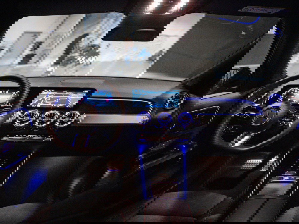 Mercedes-Benz GLB nuova a Ancona (19)