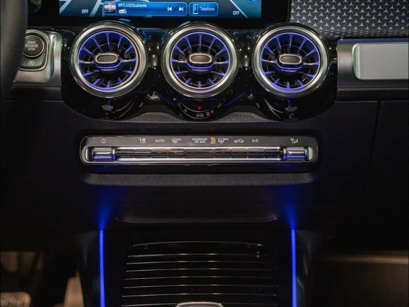 Mercedes-Benz GLB nuova a Ancona (18)