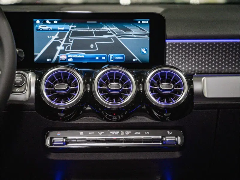 Mercedes-Benz GLB nuova a Ancona (19)