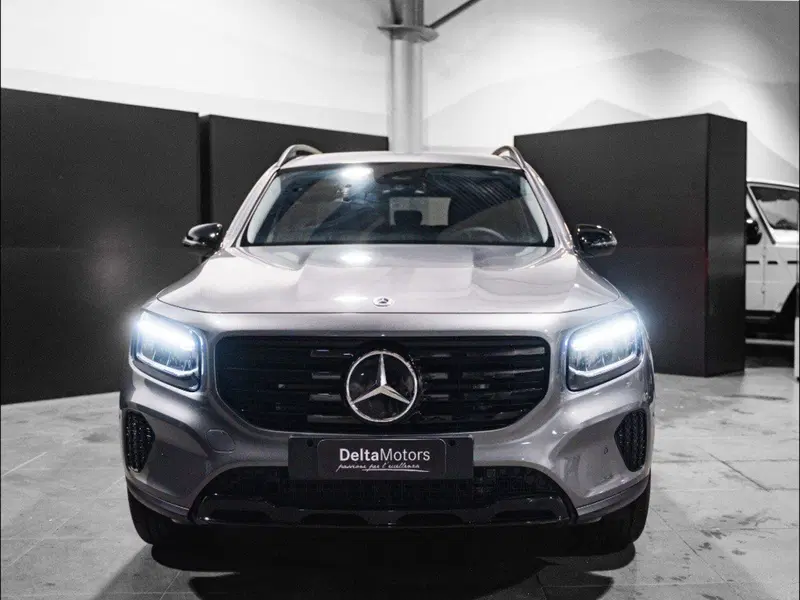 Mercedes-Benz GLB nuova a Ancona (5)