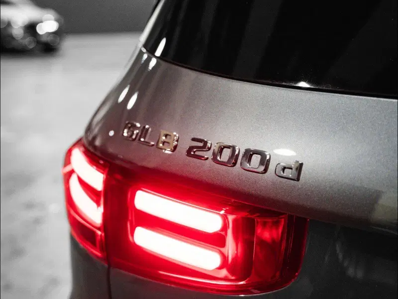 Mercedes-Benz GLB nuova a Ancona (8)