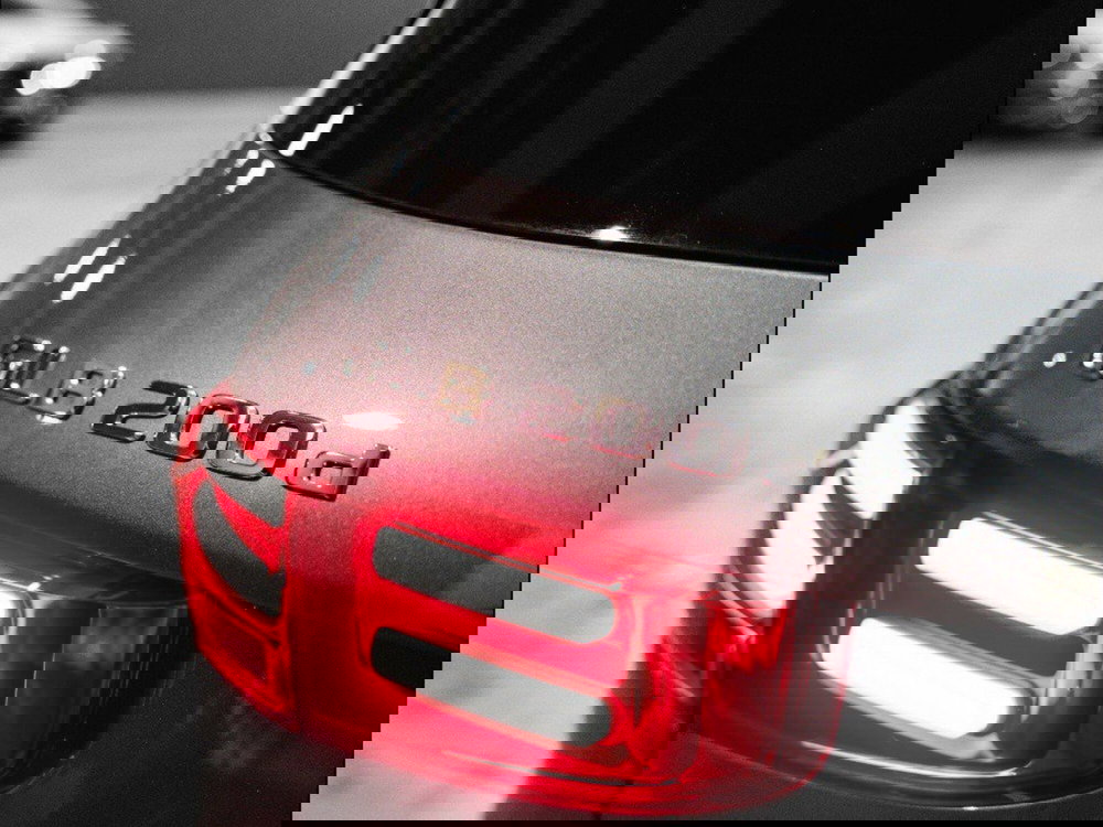 Mercedes-Benz GLB nuova a Ancona (8)