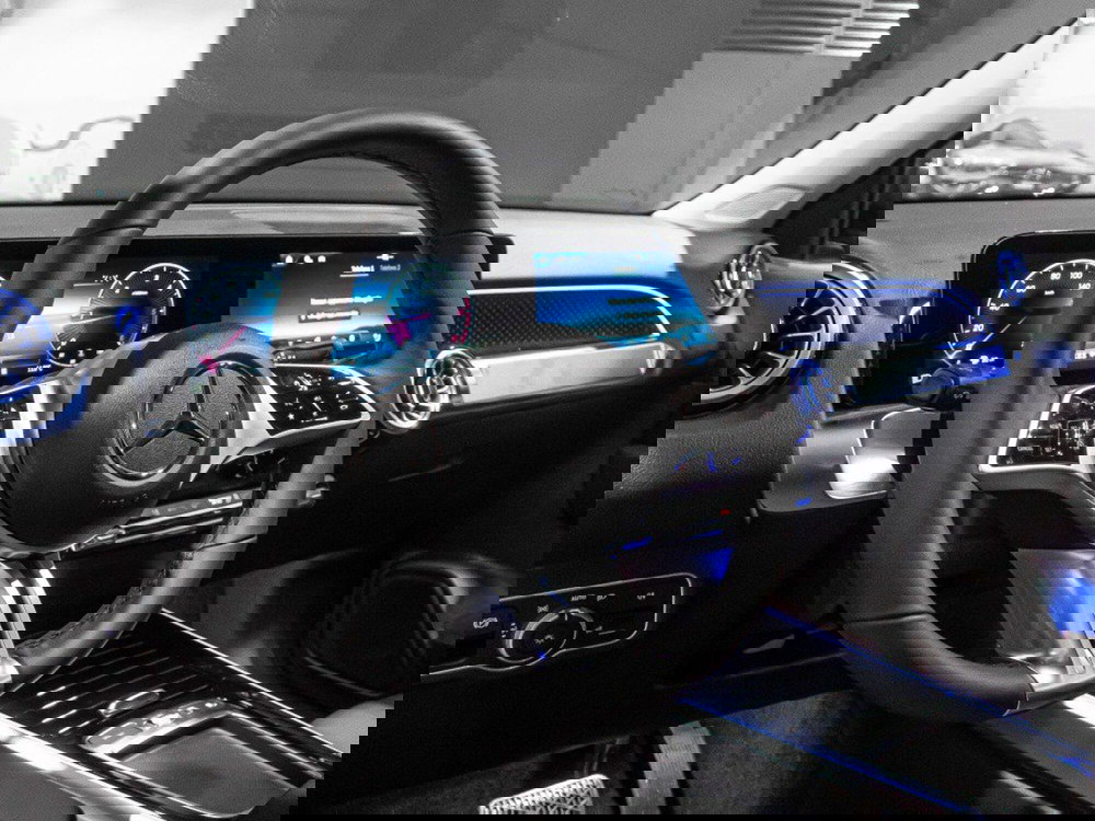 Mercedes-Benz GLB nuova a Ancona (12)