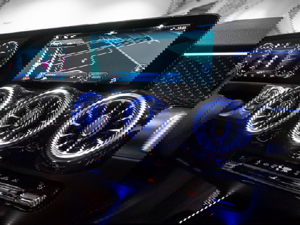 Mercedes-Benz GLB nuova a Ancona (20)