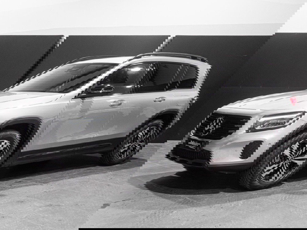 Mercedes-Benz GLB nuova a Ancona